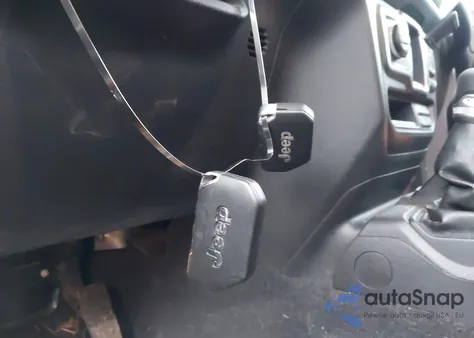 2021 Jeep Wrangler Unlimited Sport 4X4 z USA, uszkodzony, nr VIN 1C4HJXDG8MW547164